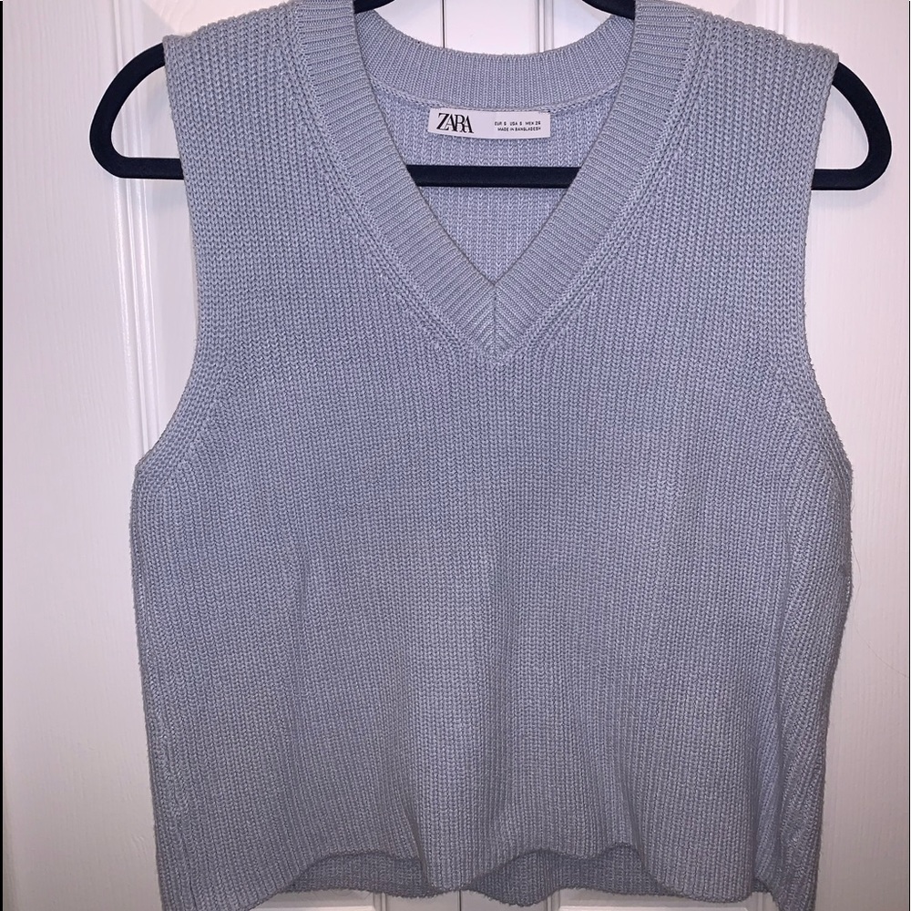 The cutest Zara Sweater Vest in a size Small